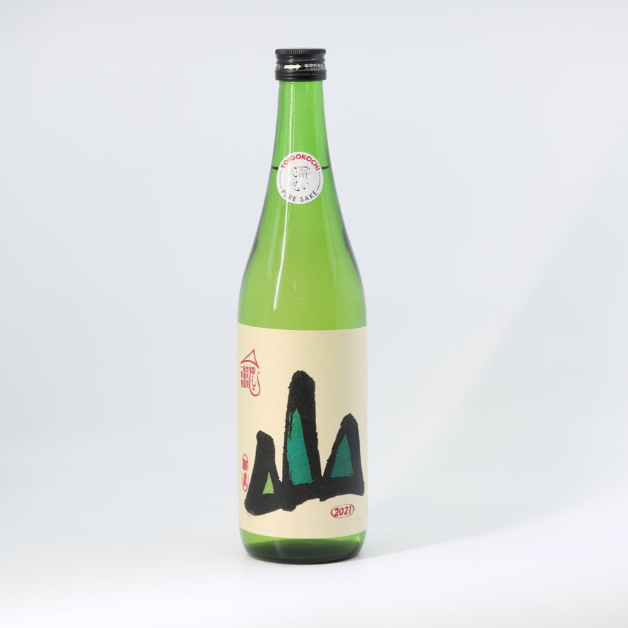 Akishika Shuzo Yama Junmai Sake - 720 ml 17 %